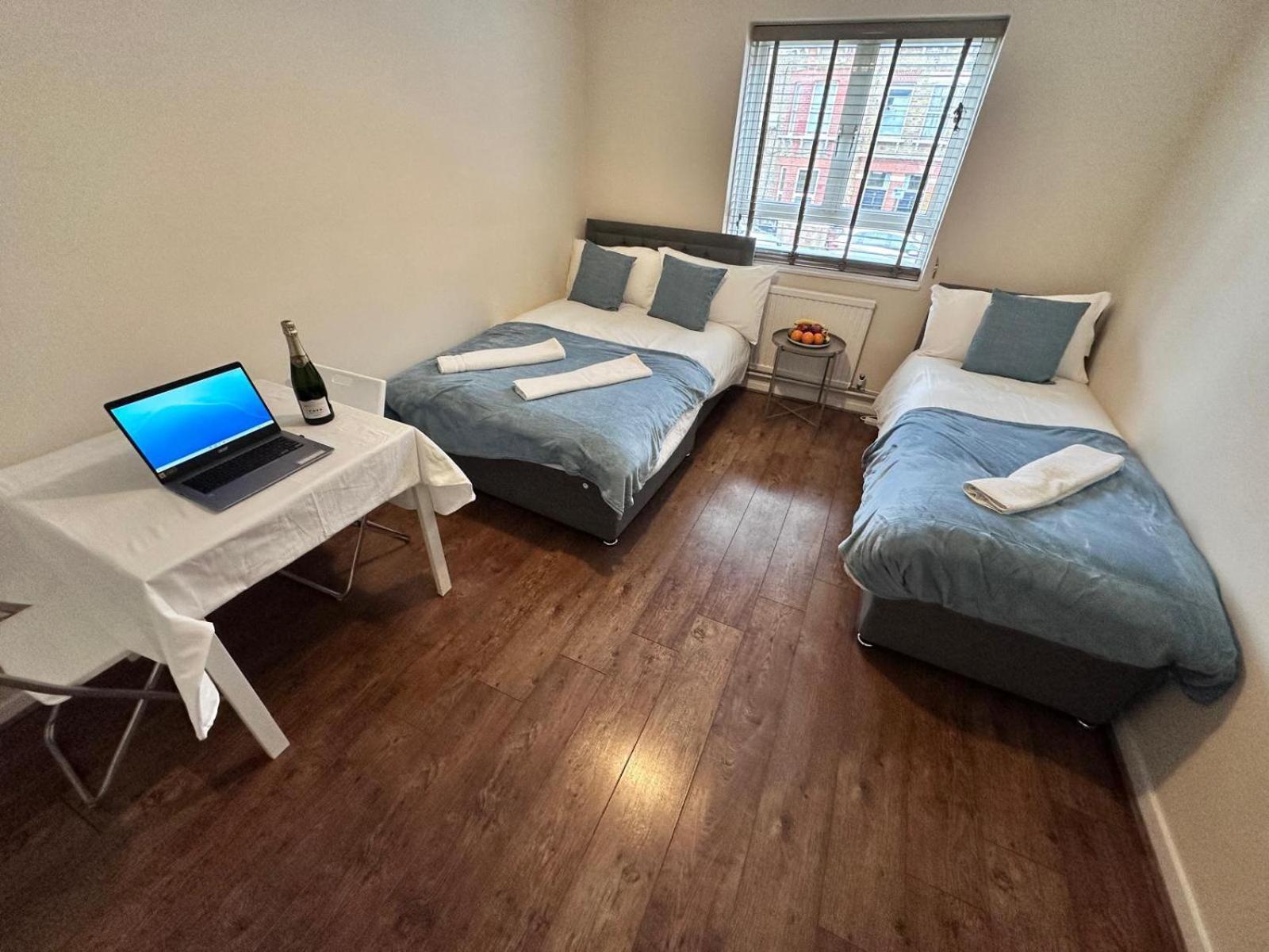 Camden City Rooms London Szoba fotó